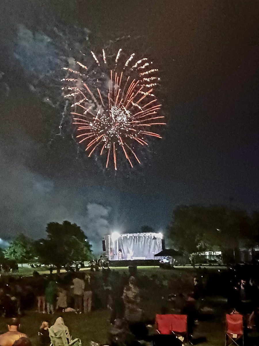 The crowd at the 2025 Collinsville Fireworks Festival enjoyed the fireworks as they listened to Fat Pocket perform various pop tunes. (Photo by Devese “Dee” Ursery)